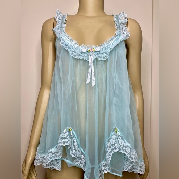Vintage Other - Elegant Mid Century Vintage Lace Trimmed Babydoll in Light Blue